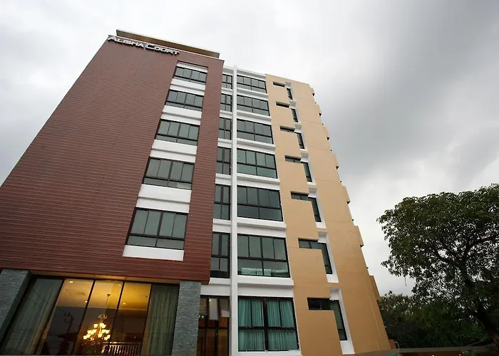 Alisha Court & Hotel Bangkok