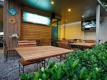 Alisha Court & 4* Bangkok